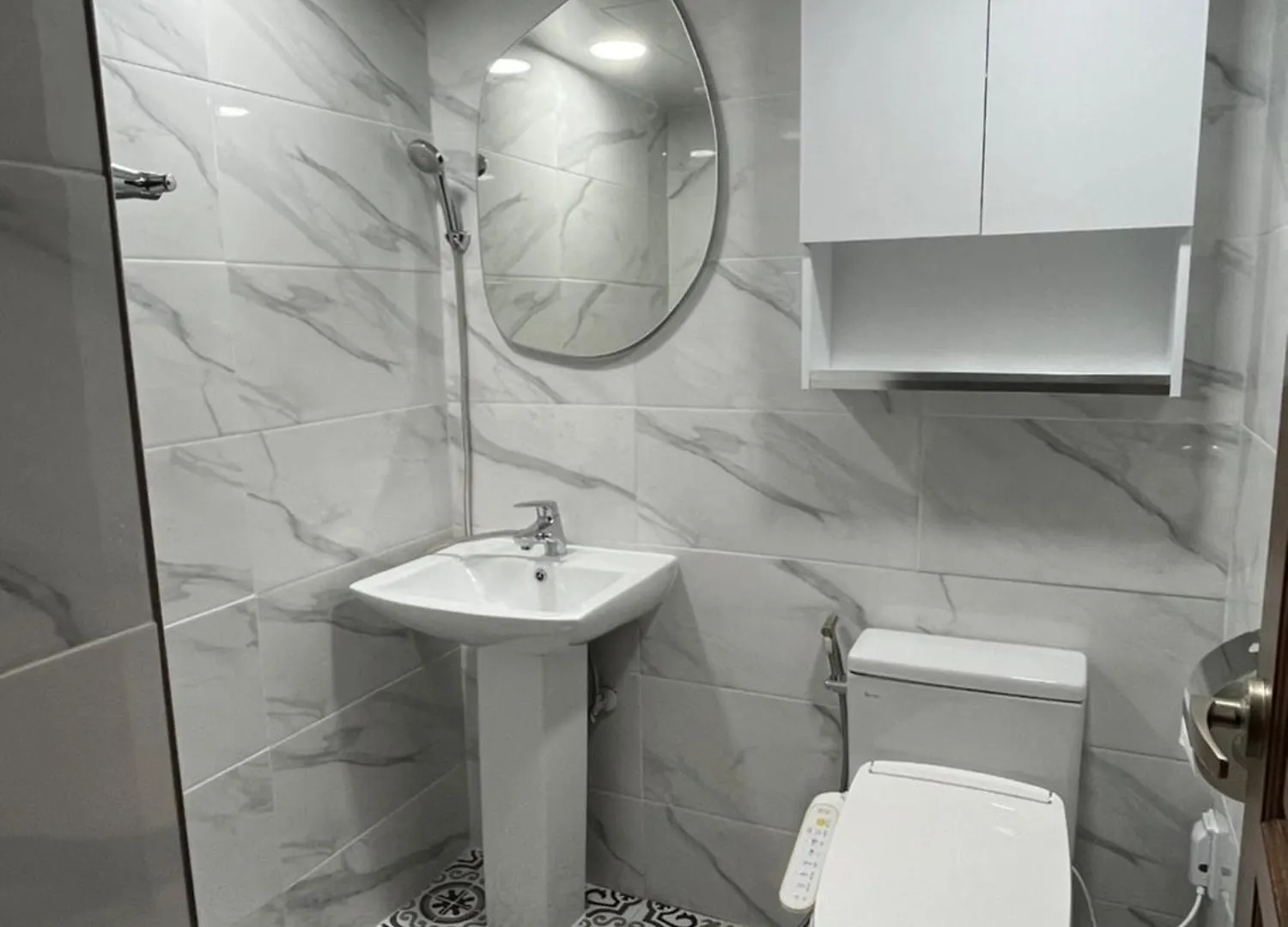 5Br Family House, Myeongdong 7 Minutes, Gwanghwamun 10 Minutes, Namsan View, Patio Villa Seoul 0*,  South Korea