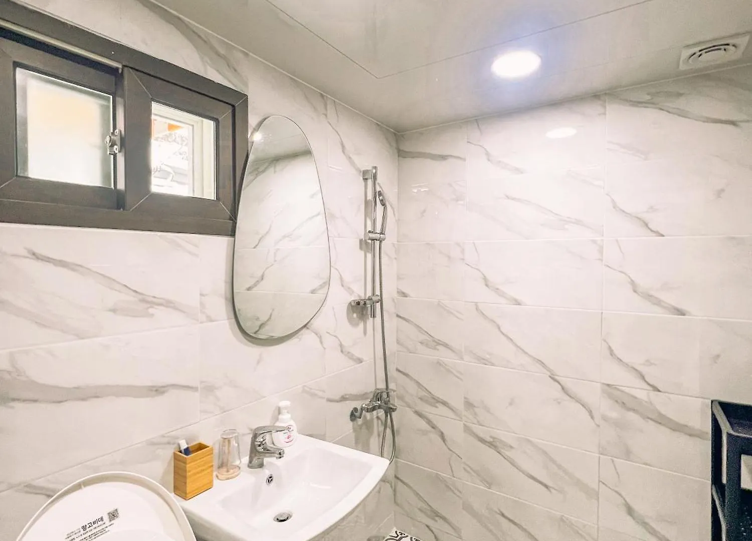 5Br Family House, Myeongdong 7 Minutes, Gwanghwamun 10 Minutes, Namsan View, Patio Villa Seoul South Korea
